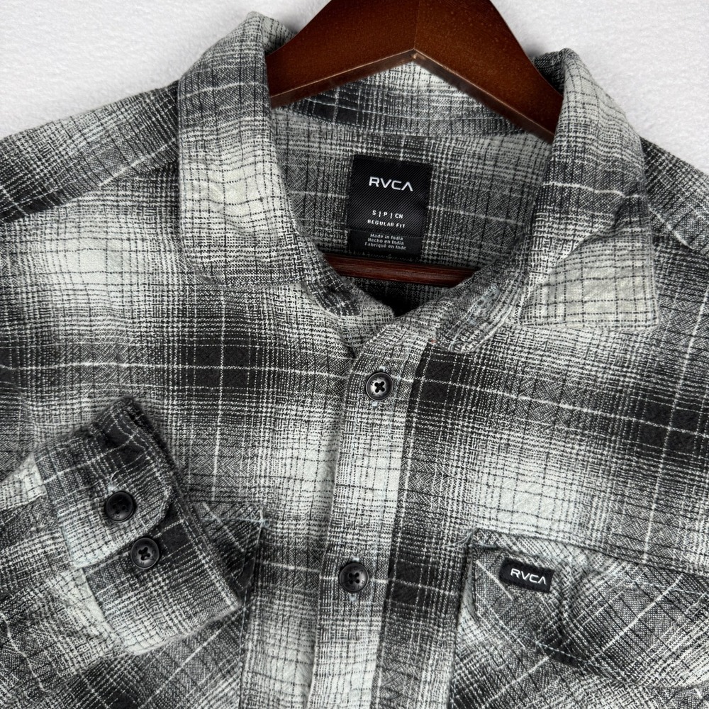 RVCA Vesuvio Flannel Mens S Black White Plaid Button Down Shirt AVYWT00169